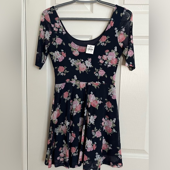 New Abercrombie Kids XL Floral Dress - Picture 2 of 3